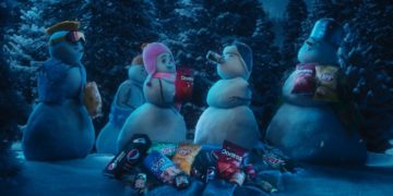 Frito-Lay and PepsiCo Beverages partner on “Share More Joy” campaign and debut their first national holiday commercial collaboration on Thanksgiving Day.